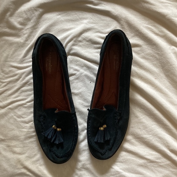 Naturalizer N5 Comfort Loafer - Picture 11 of 13